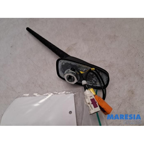 Opel - Combo - Antenne