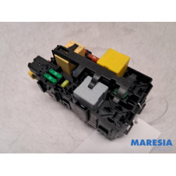 Peugeot - 5008 - Fuse box