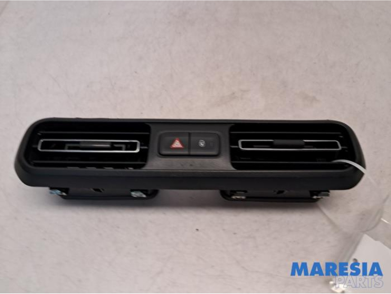 Opel - Combo - Dashboard vent