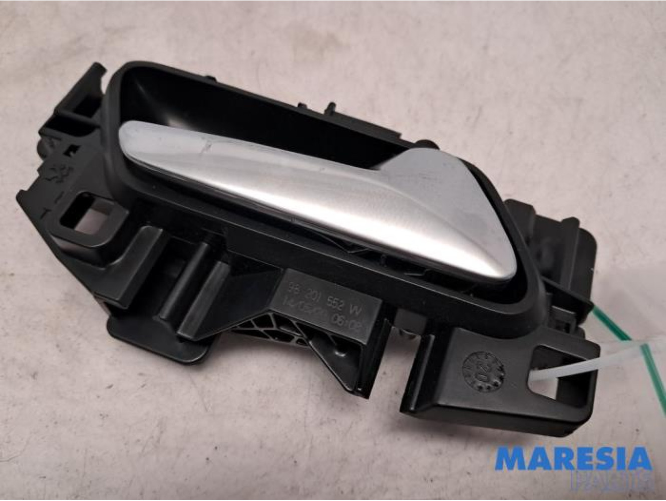 Peugeot - 5008 - Rear door handle 4-door, right