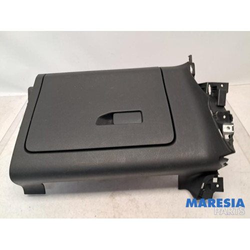 Opel - Combo - Glovebox