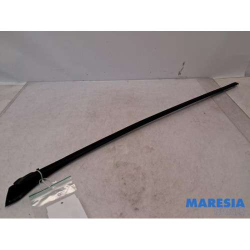 Opel - Astra - Windschutzscheibe blende