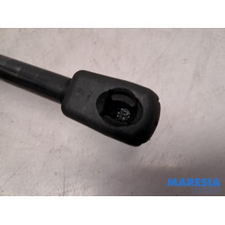 Peugeot - 5008 - Rear gas strut, left