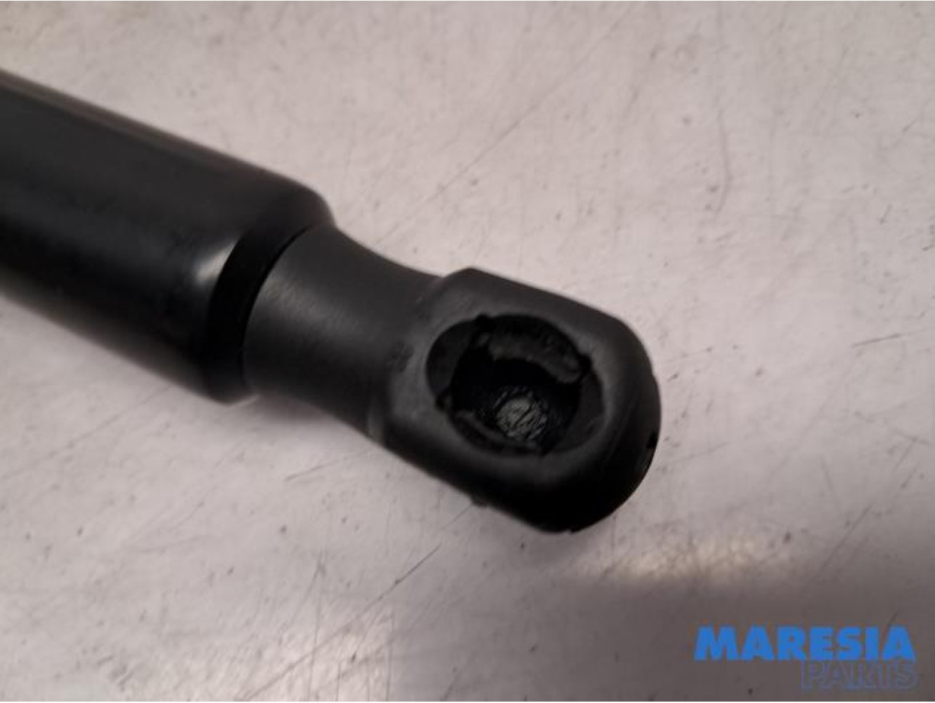 Peugeot - 5008 - Rear gas strut, left