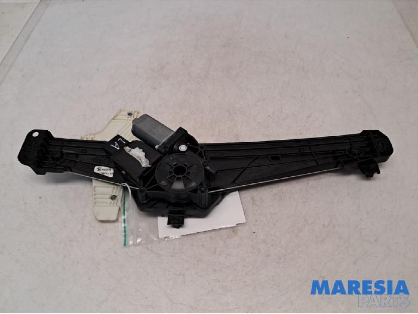 Peugeot - 5008 - Rear door window mechanism 4-door, left