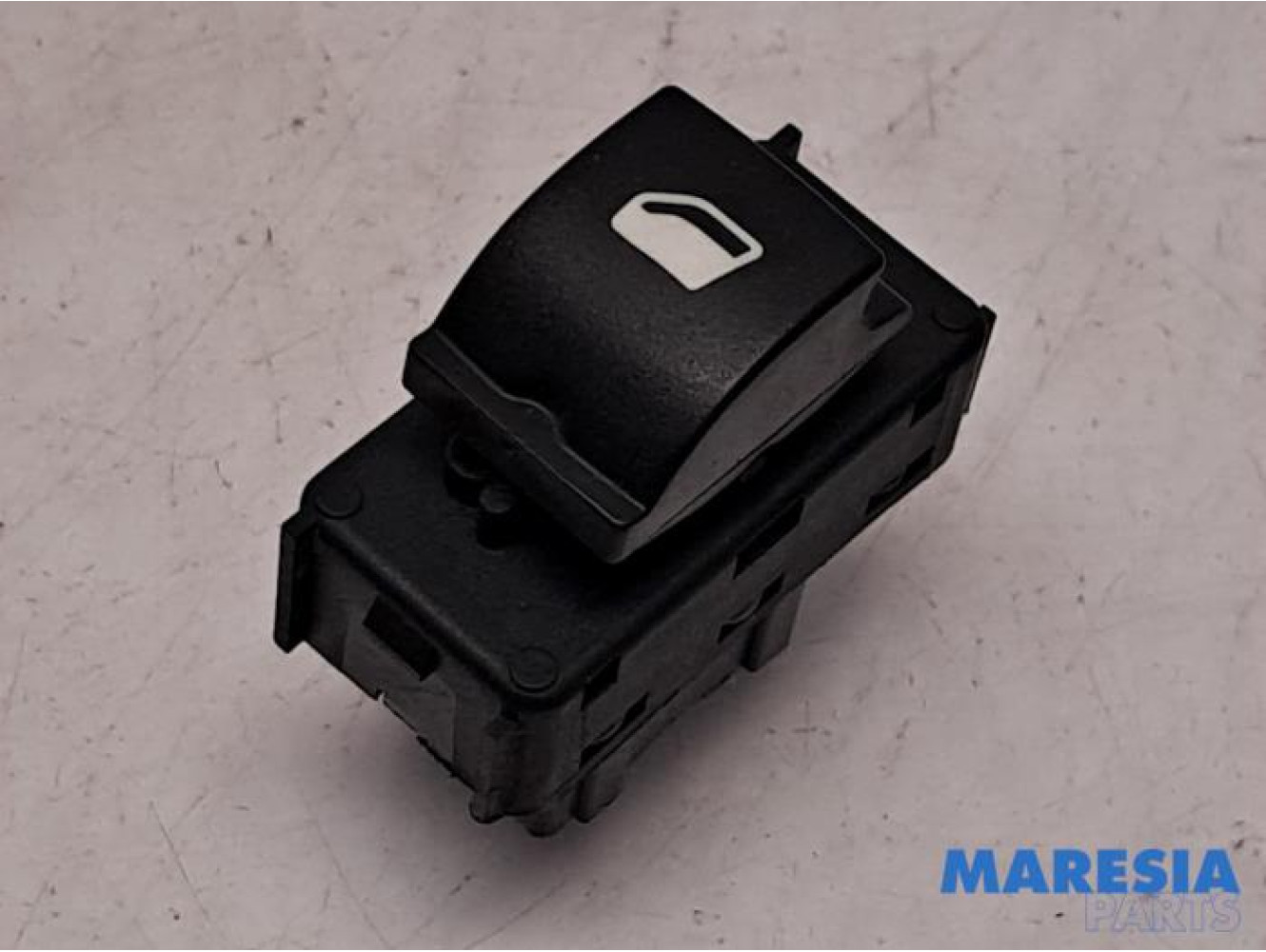 Opel - Combo - Electric window switch