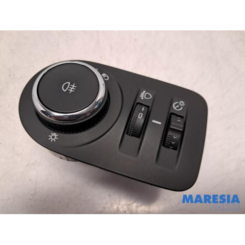 Opel - Combo - AIH headlight switch