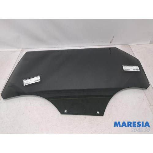 Peugeot - 5008 - Rear door window 4-door, left