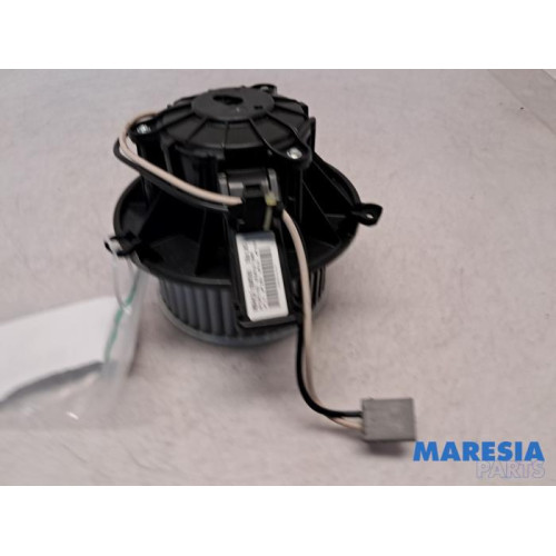 Opel - Astra - Heating and ventilation fan motor