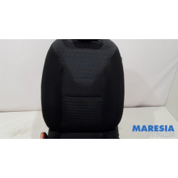 Renault - Clio - Seat, left