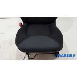 Renault - Clio - Seat, left