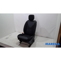 Renault - Clio - Seat, left