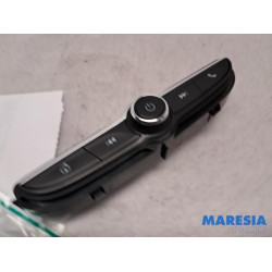 Opel - Astra - Multi-media control unit