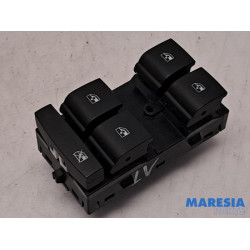 Opel - Astra - Multi-functional window switch