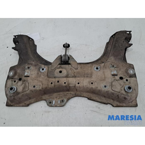Renault - Clio - Subframe