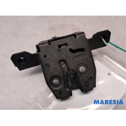 Opel - Astra - Tailgate lock mechanism