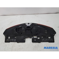 Renault - Clio - Grill
