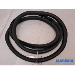 Peugeot - Partner - Sliding door seal, right