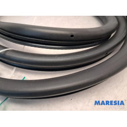 Peugeot - Partner - Sliding door seal, right