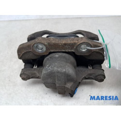 Peugeot - 2008 - Bremszange links vorne