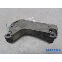 Alfa Romeo - Brera - Engine mount