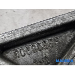 Alfa Romeo - Brera - Engine mount