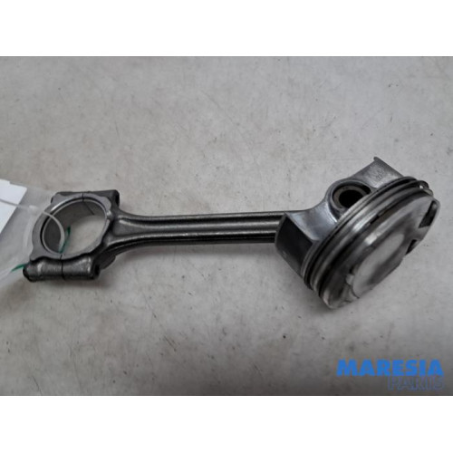 Peugeot - 208 - Connecting rod