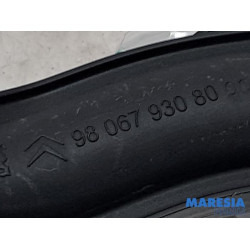 Peugeot - 208 - Water pipe