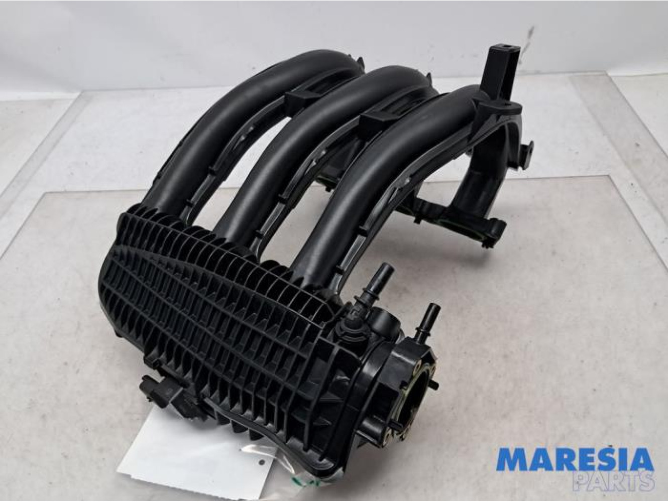 Peugeot - 208 - Intake manifold
