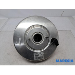 Peugeot - 5008 - Brake servo