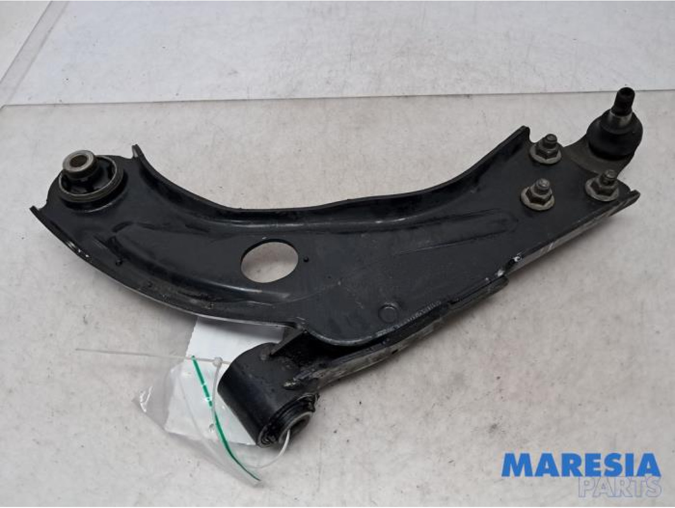 Peugeot - 5008 - Querlenker unten links vorne