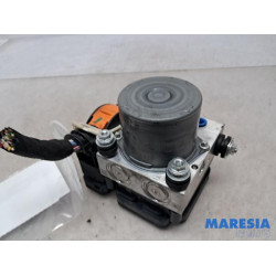 Peugeot - 5008 - ABS pump