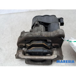 Peugeot - 5008 - Remklauw (Tang) links-achter