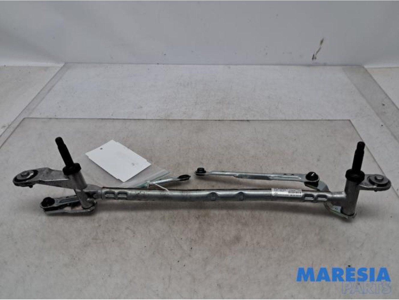 Peugeot - 5008 - Wiper mechanism