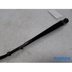 Peugeot - 5008 - Front wiper arm