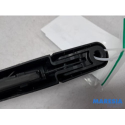Peugeot - 5008 - Rear wiper arm