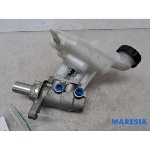 Peugeot - 5008 - Master cylinder