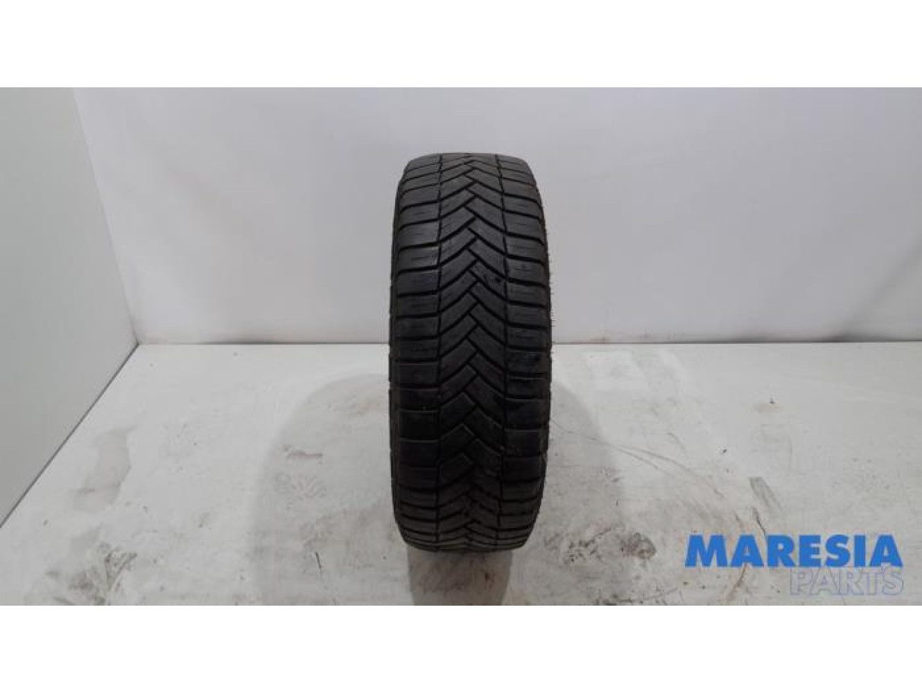 Renault - Master - Tyre