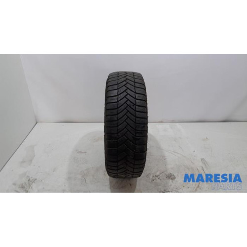 Renault - Master - Tyre
