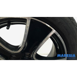 Renault - Clio - Sportvelgenset + banden