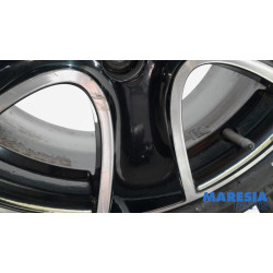 Renault - Clio - Sportvelgenset + banden