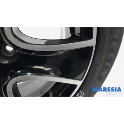 Renault - Clio - Sportvelgenset + banden