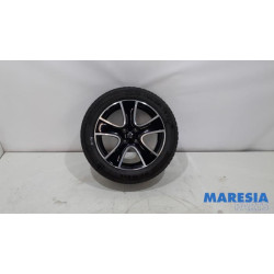 Renault - Clio - Sportvelgenset + banden