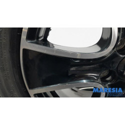 Renault - Clio - Sportvelgenset + banden