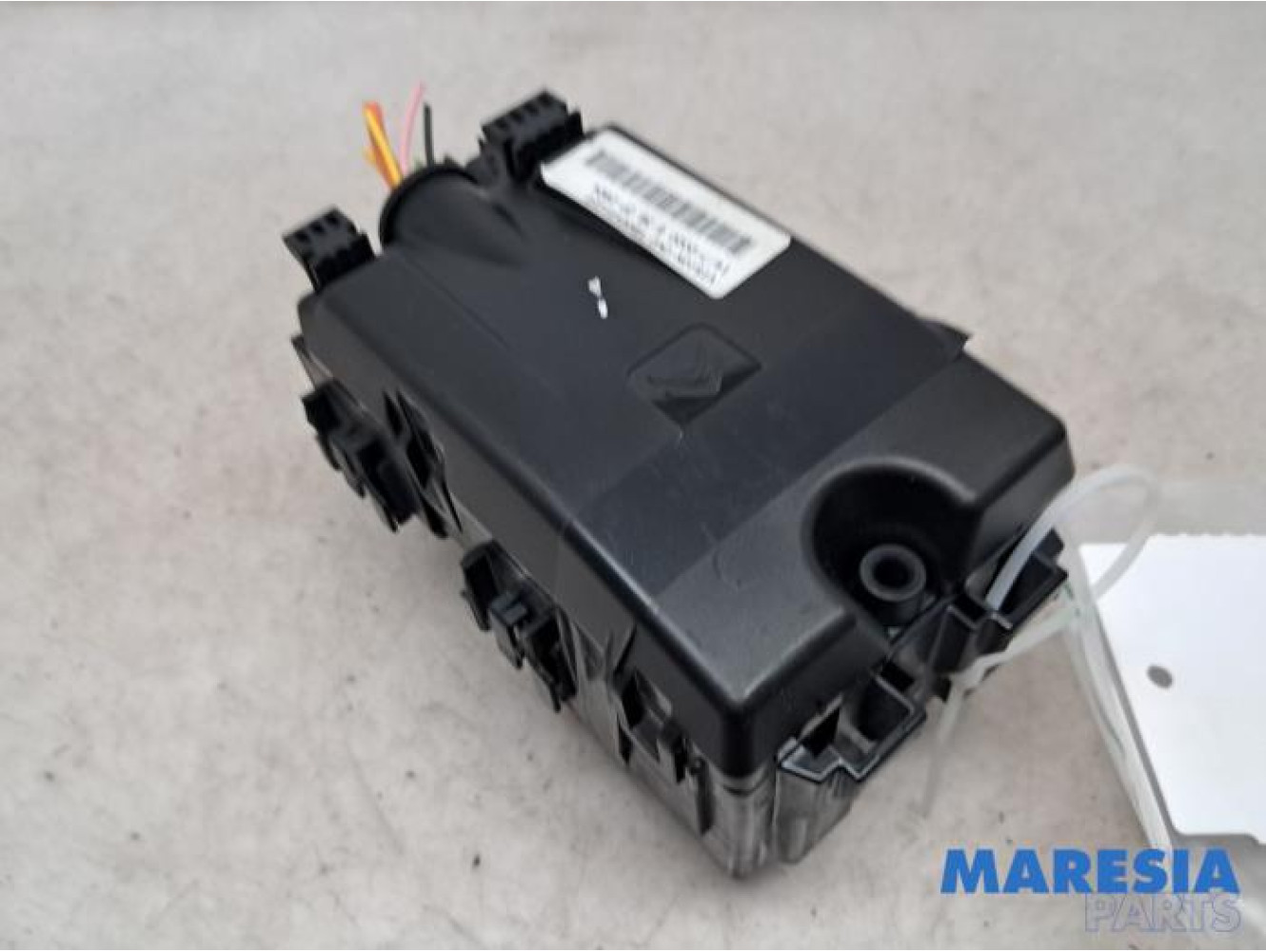 Peugeot - Partner - Fuse box