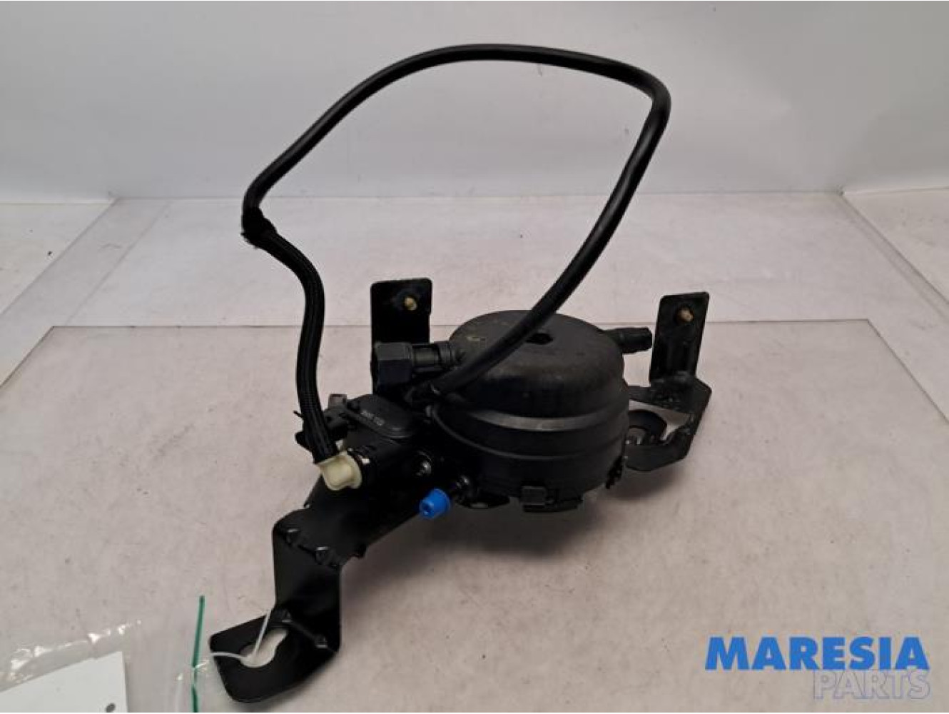 Opel - Combo - Boîtier de filtre carburant