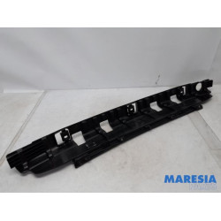 Peugeot - 2008 - Support pare-chocs arrière centre