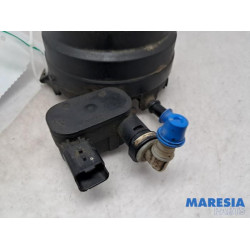 Opel - Combo - Boîtier de filtre carburant