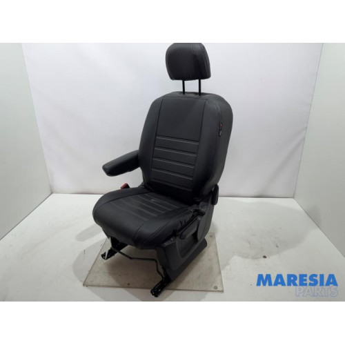 Opel - Combo - Sitz links