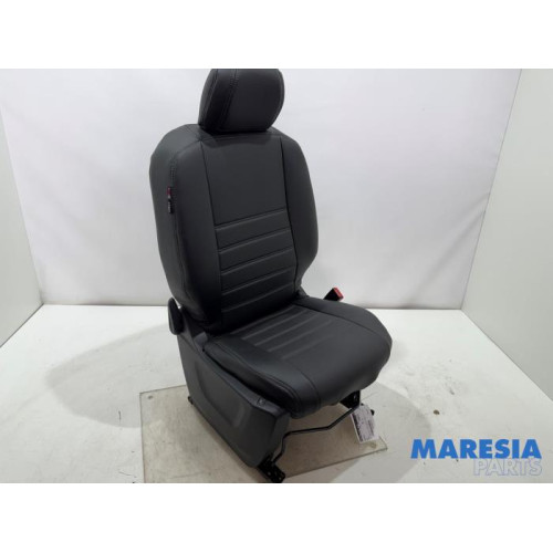 Opel - Combo - Seat, right